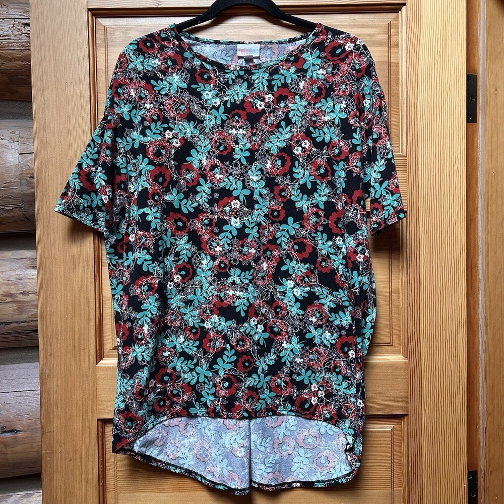 Lularoe Women's XS Red/Green/Black Floral Irma Tee Shirt X-Small Christmas Xmas